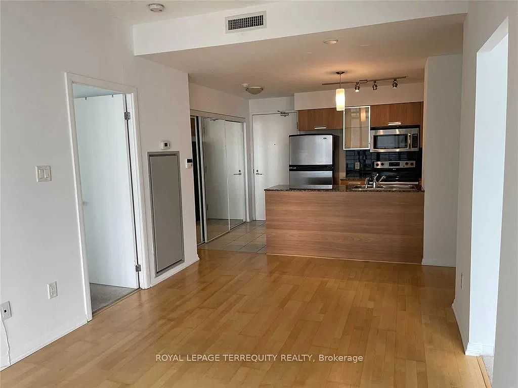 2 bed, $3,450 — Photo 4