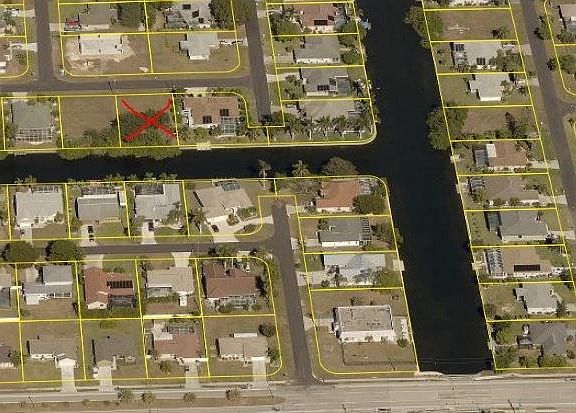 5th image of 528 SW 39th St