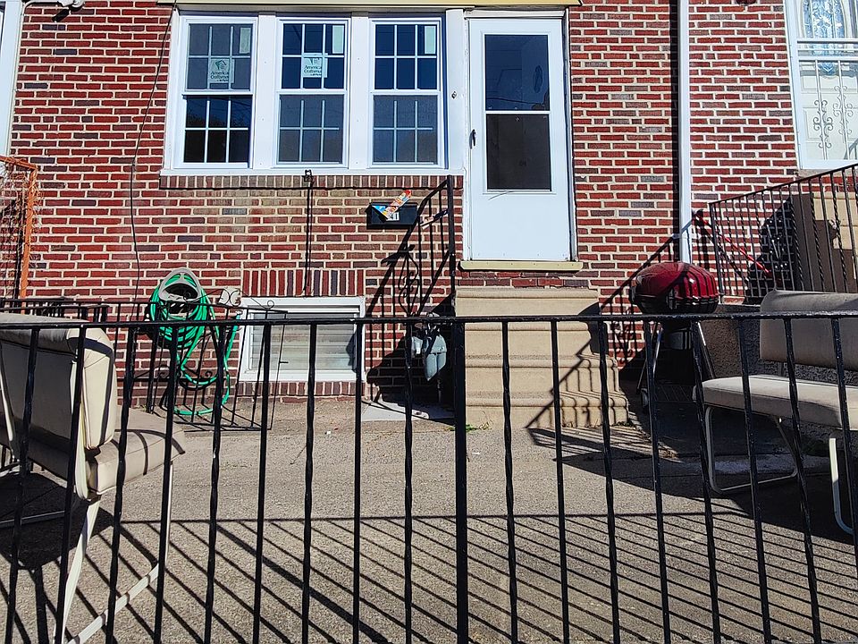 Front entrance of Property