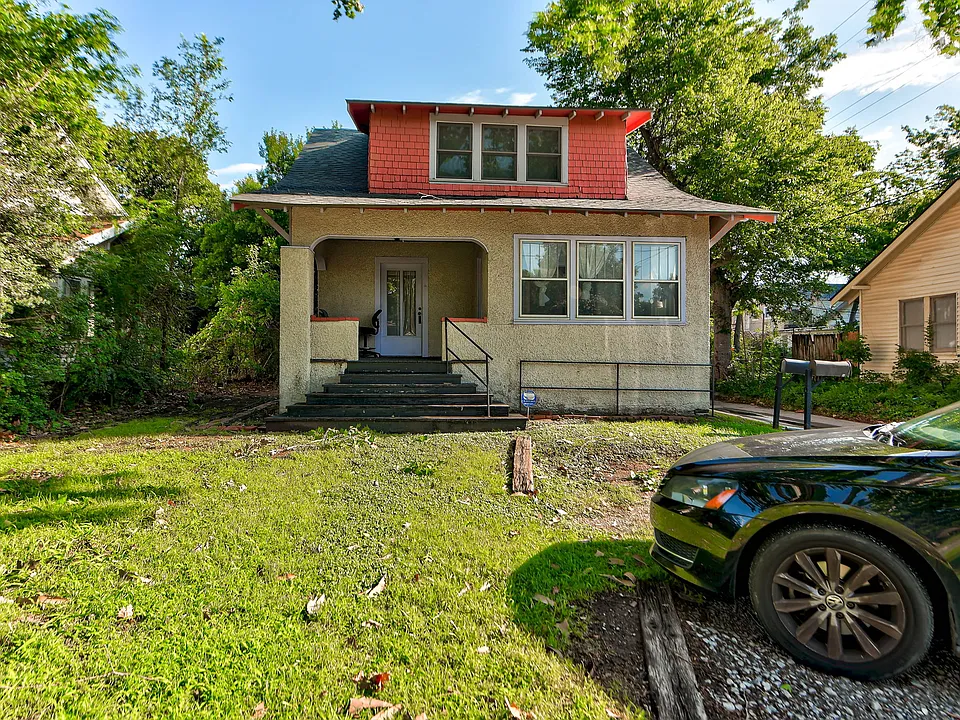 321 E Duffy St #A