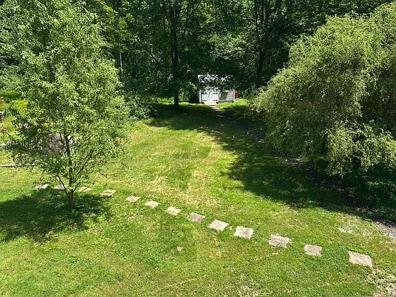 3rd image of 11 Parsons Ln