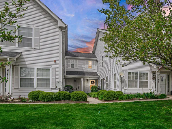 2588 Dickens Ct #2588, Aurora, IL 60503