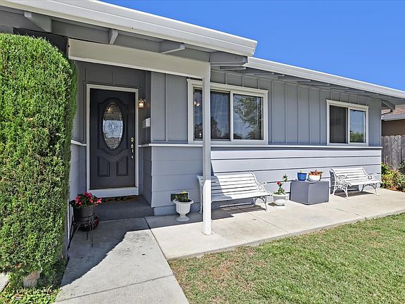 2nd image of 5731 Arapaho Dr