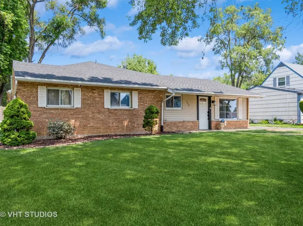 520 White Oak Rd, Bolingbrook, IL 60440