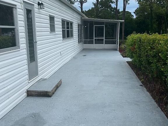 5th image of 705 Niver St