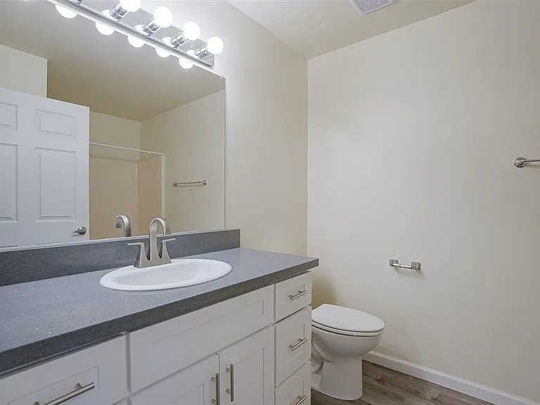 610 Lincoln Ave — Photo 17