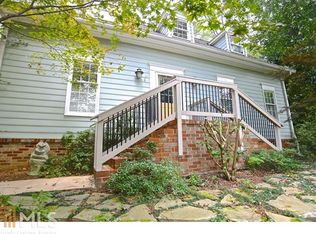 120 Whisper Wood Ct, Roswell, GA 30075