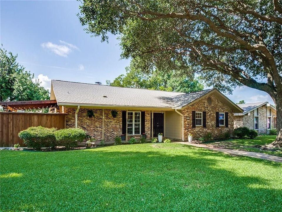 1st image of 805 Pleasant Valley Ln