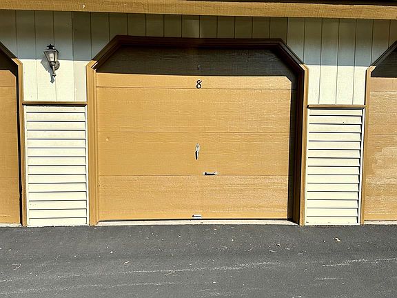 3rd image of 381 Westridge Cir