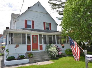 30 Lyndon Ave, Warwick, RI 02889