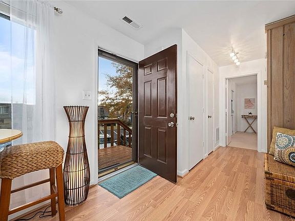 4th image of 1744 Ocean Bay Dr