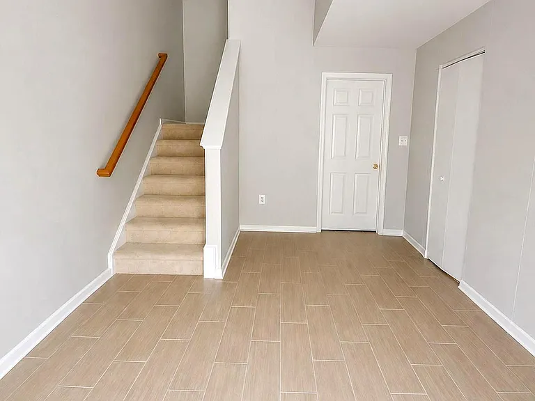 1124 Hampton St — Photo 3