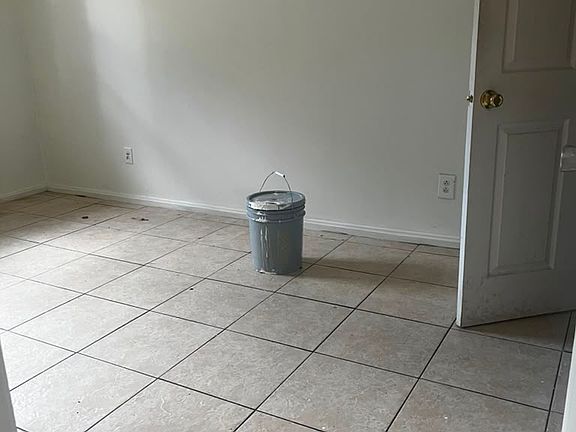 5th image of 4100 Broad St #200