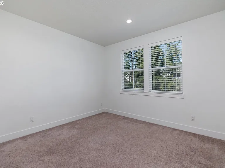 2751 Dahlia Dr — Photo 32