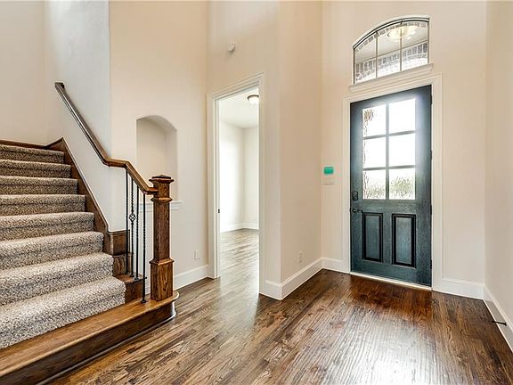 3rd image of 2905 Deansbrook Dr