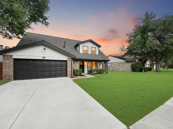 3234 Pebble Lake Dr, Sugar Land, TX 77479