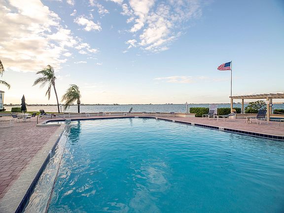 2nd image of 6051 Sun Blvd APT 106