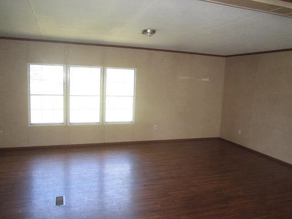 3rd image of 7129 Martin Luther King Dr