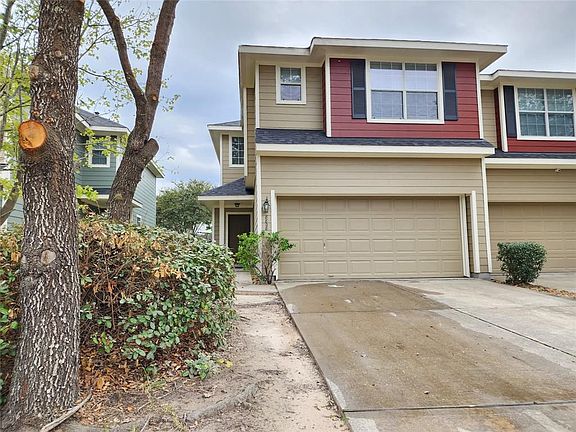 2nd image of 8808 Elm Drake Ln