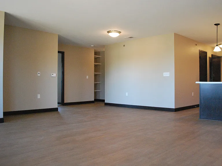 Grand Terrace Apartments — Photo 26