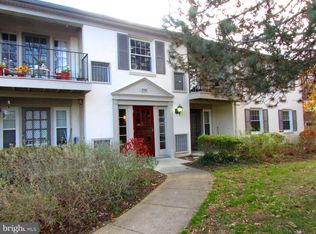 8353D Dunham Ct #642, Springfield, VA 22152