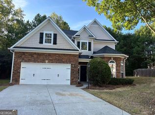 215 Roland Manor Dr, Dacula, GA 30019