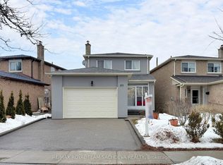 173 Dean Park Rd, Toronto, ON M1B2W9