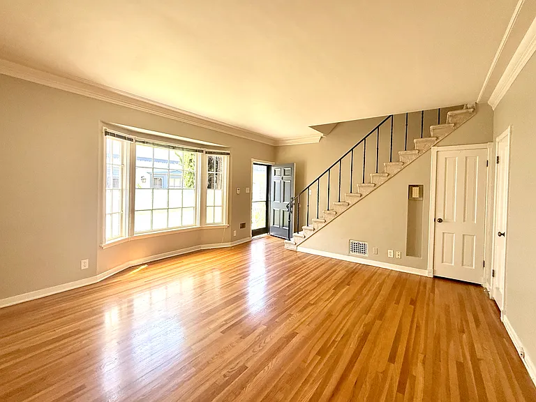 4048 Los Feliz Blvd #1 — Photo 3