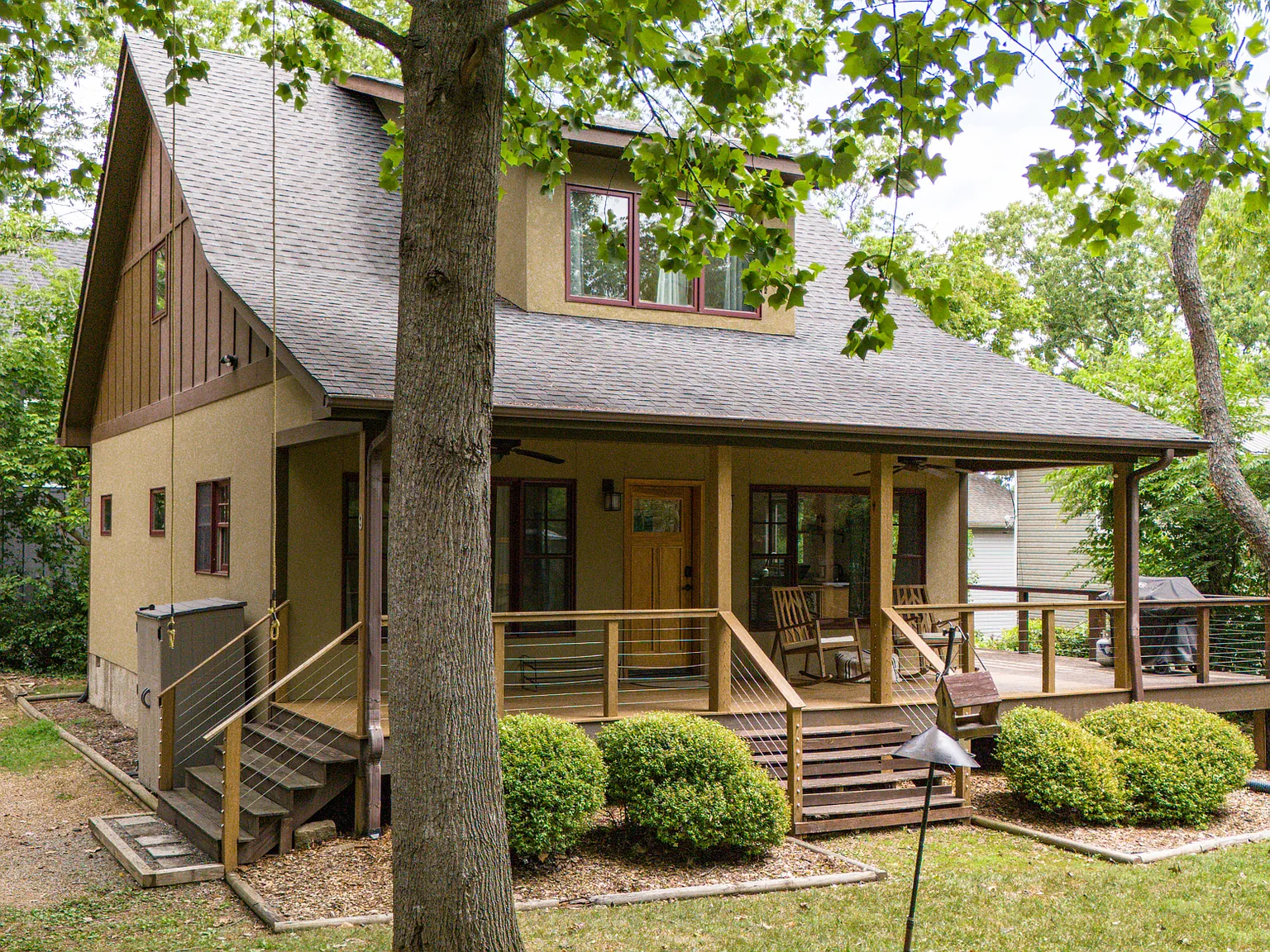 9 Boyd Ave — Photo 1