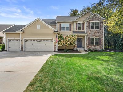 449 Lake Bluff DRIVE, Oconomowoc, WI, 53066