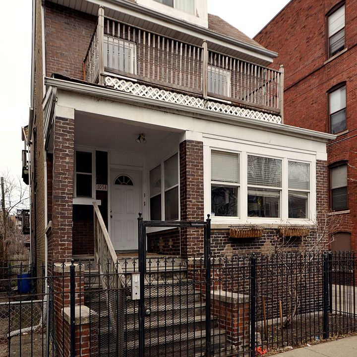 1st image of 1054 W Winona St #1