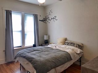 1202 W Eddy St APT 3, Chicago, IL 60657