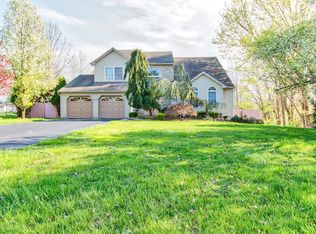 107 Bryce Ct, Manalapan, NJ 07726