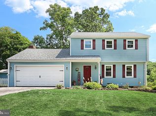 200 Bobby Jones Dr, Etters, PA 17319