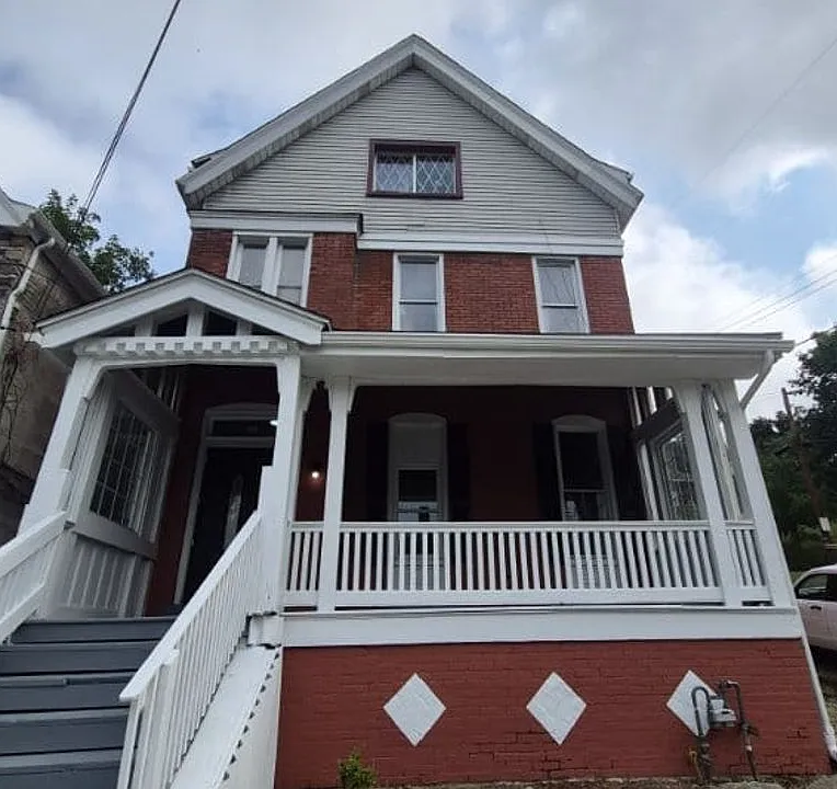 729 Hill Ave