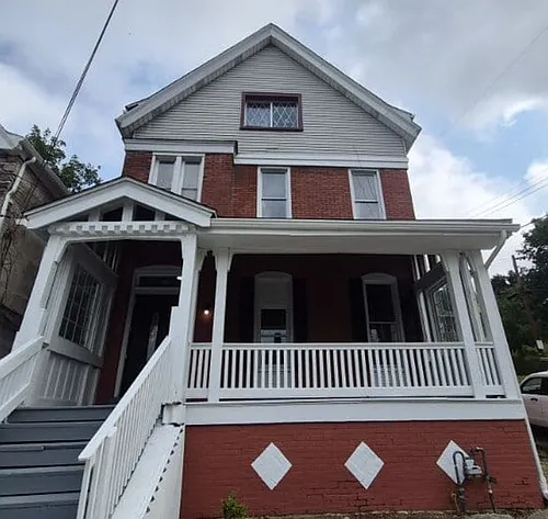 729 Hill Ave Photo 1