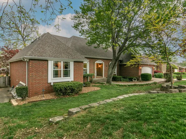 1907 E Canterbury Street, Springfield, MO 65804