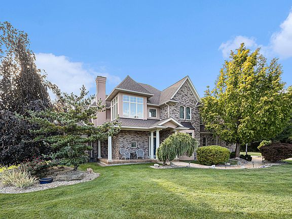 3rd image of 318 Minges Hills Dr