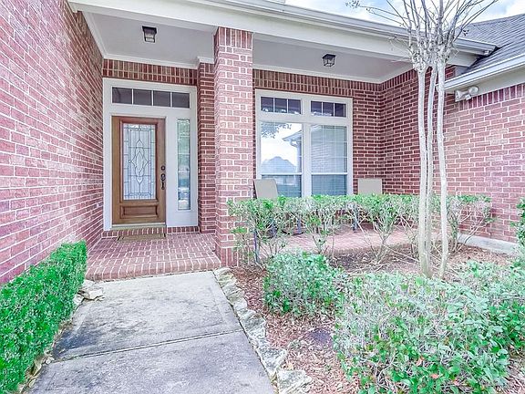 2nd image of 2115 Starlite Field Dr
