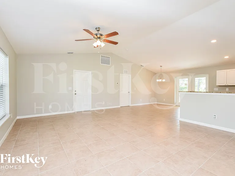 6464 David Blvd — Photo 4