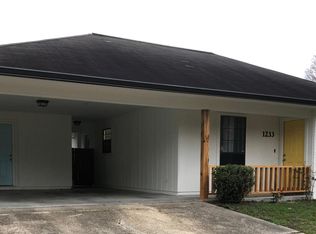 1233 Bullrush Dr, Baton Rouge, LA 70810