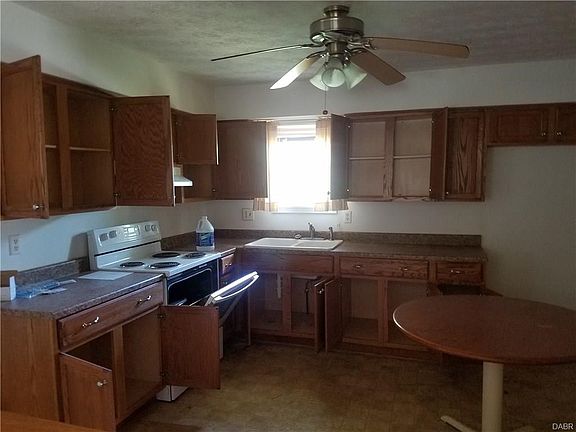 2nd image of 4900 Ross Ave