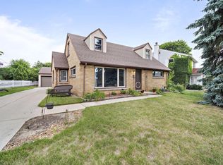 10701 W Michigan St, Wauwatosa, WI 53226