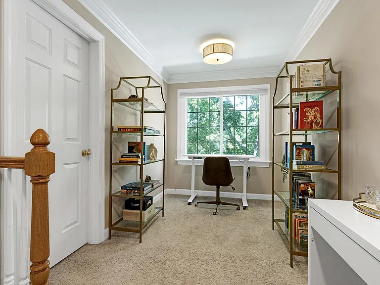 2711 Ashland Dr — Photo 30