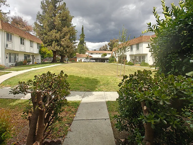 2022 Liberia Cir — Photo 14