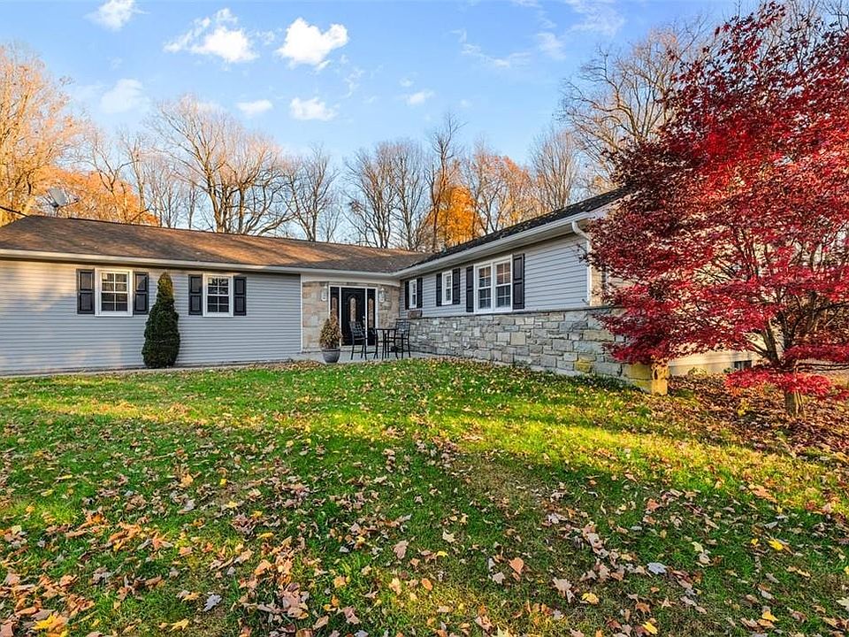 1st image of 418 Maple Hill Drive