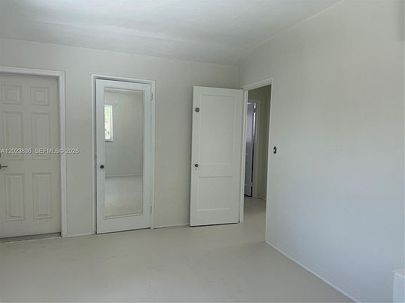4th image of 6312 Alton Rd
