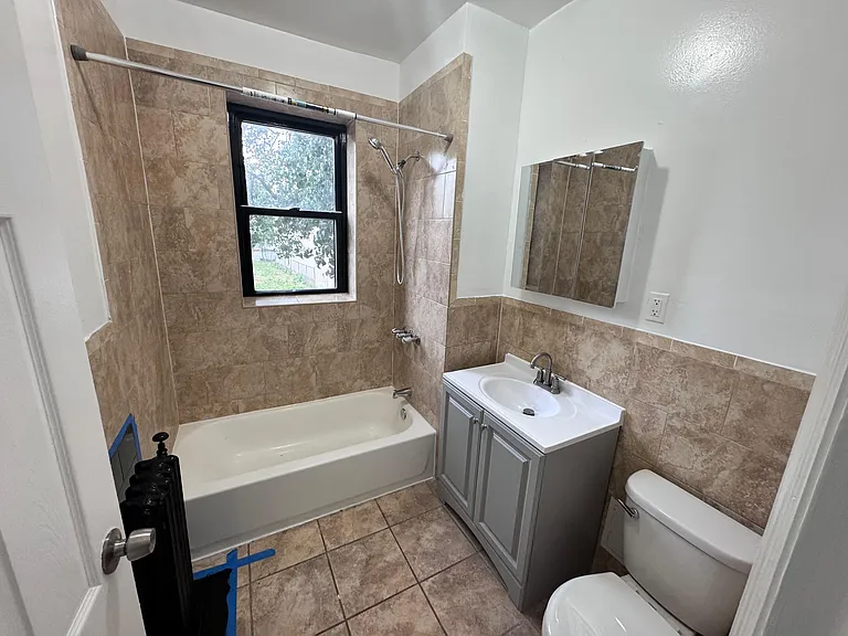 52-64 4th Ave #23 — Photo 2