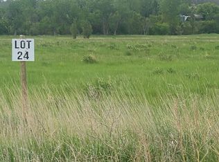 24 Barb Wired Ct, Belle Fourche, SD 57717