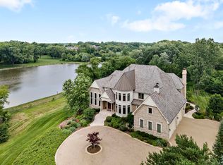 17 Abbeywoods Dr, Barrington, IL 60010